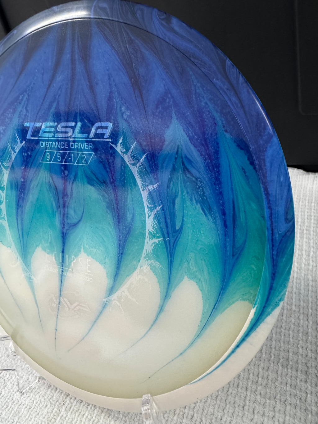 MVP Tesla Eclipse Glow